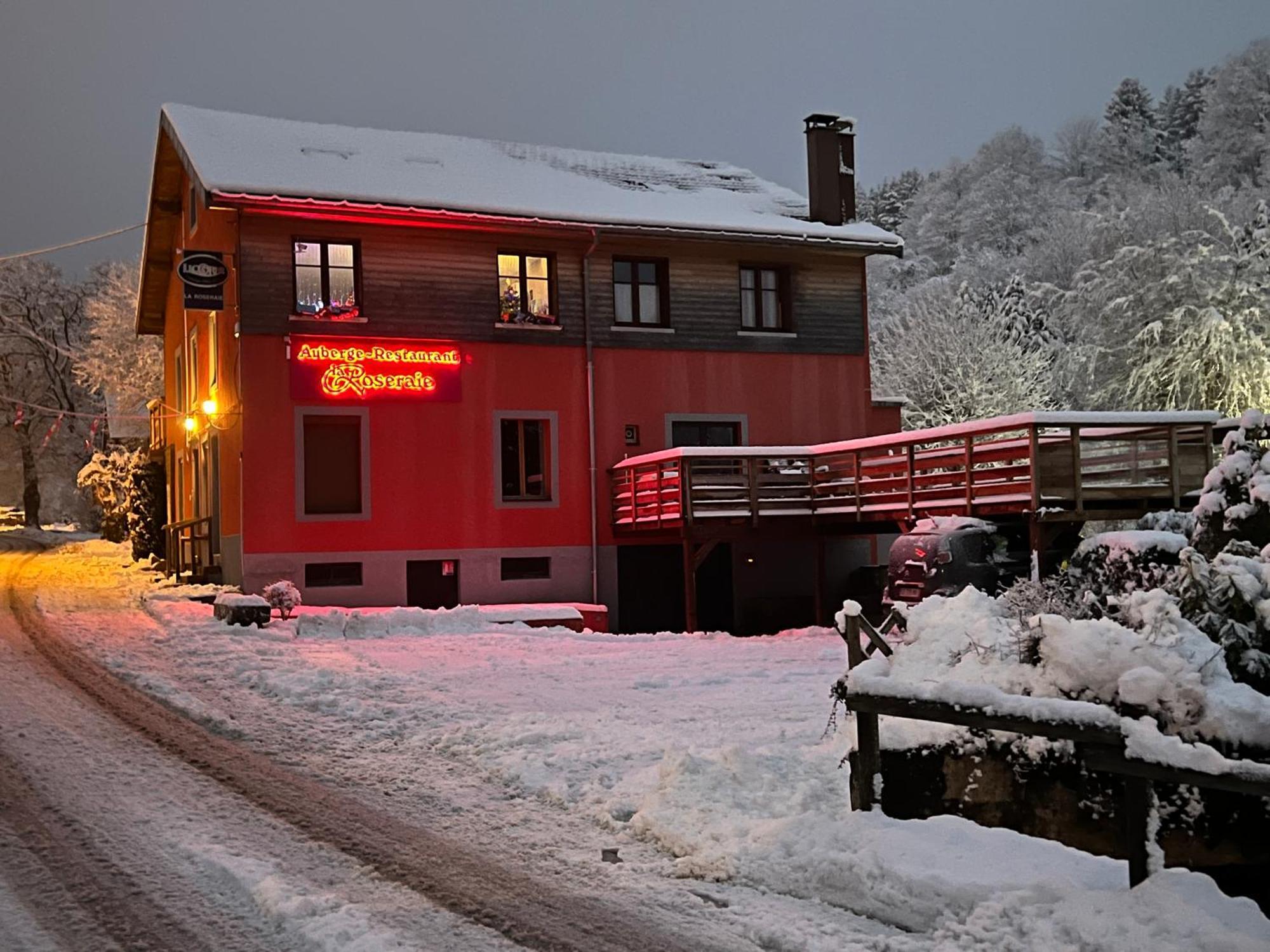Auberge Restaurant La Roseraie Grandrupt Eksteriør billede