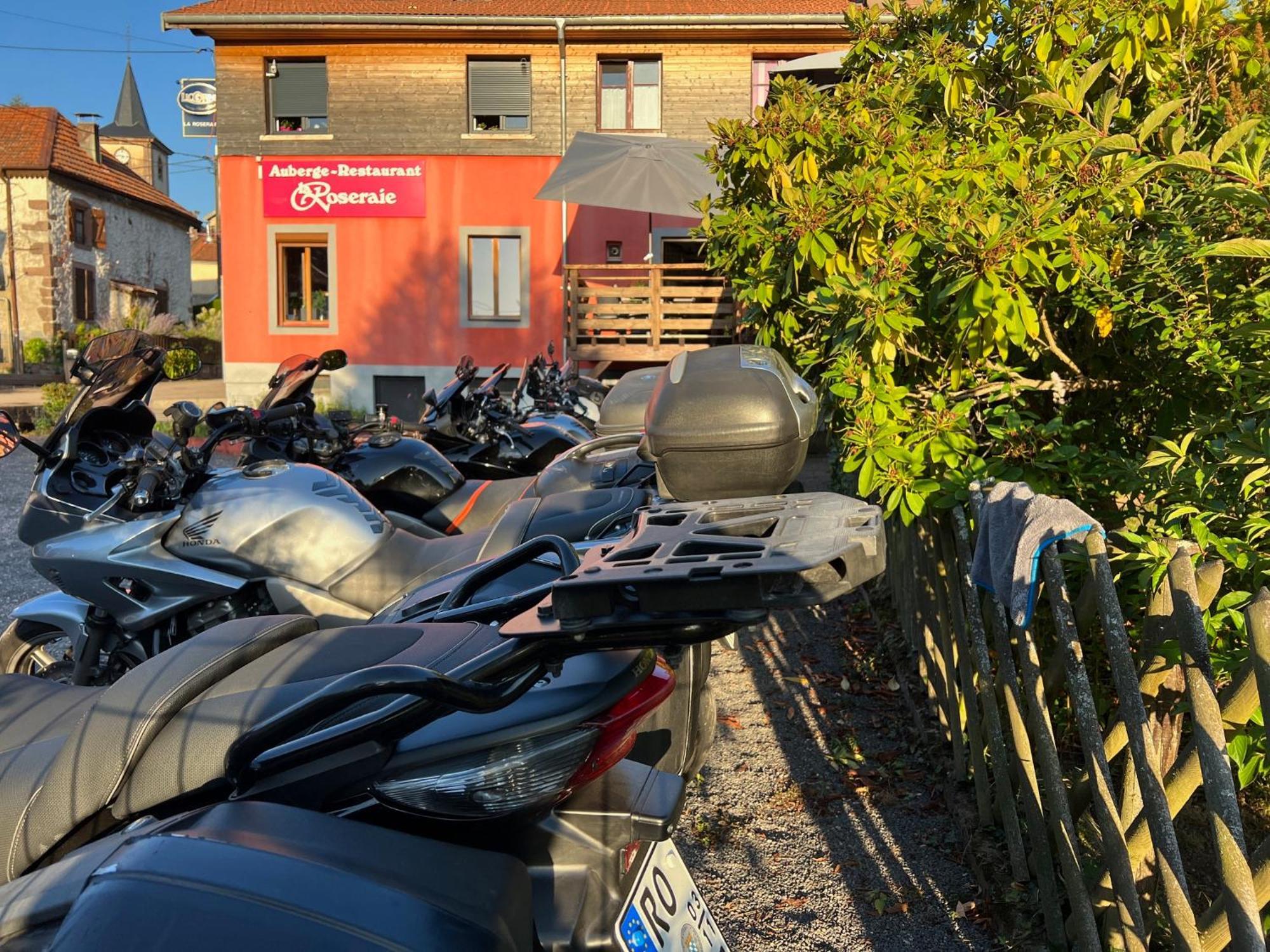 Auberge Restaurant La Roseraie Grandrupt Eksteriør billede