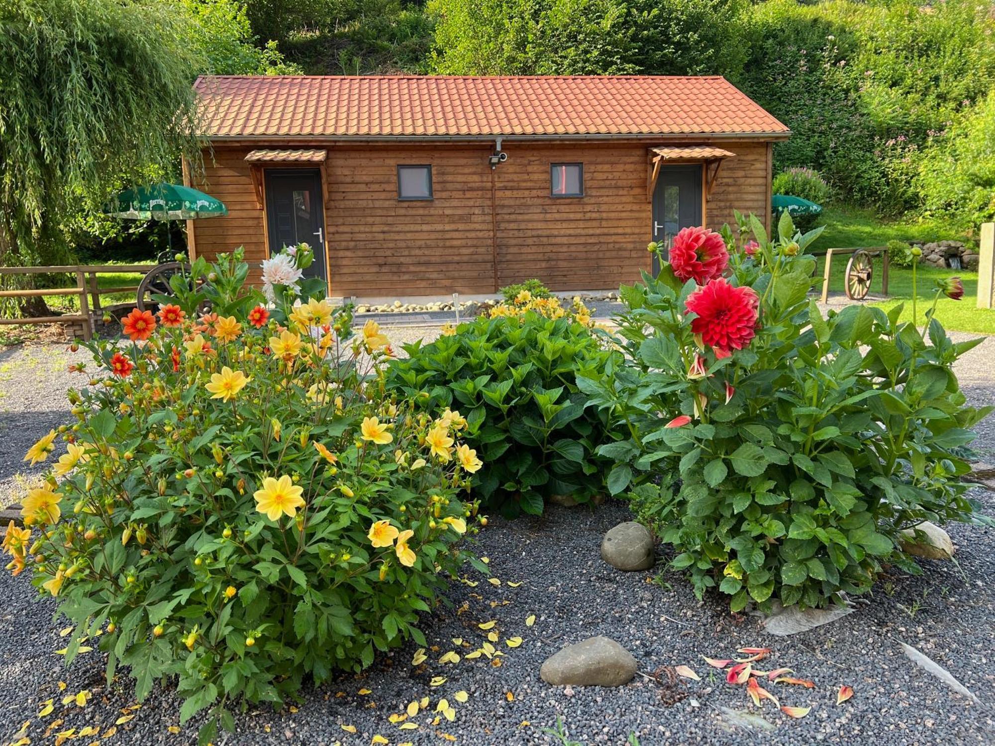 Auberge Restaurant La Roseraie Grandrupt Eksteriør billede
