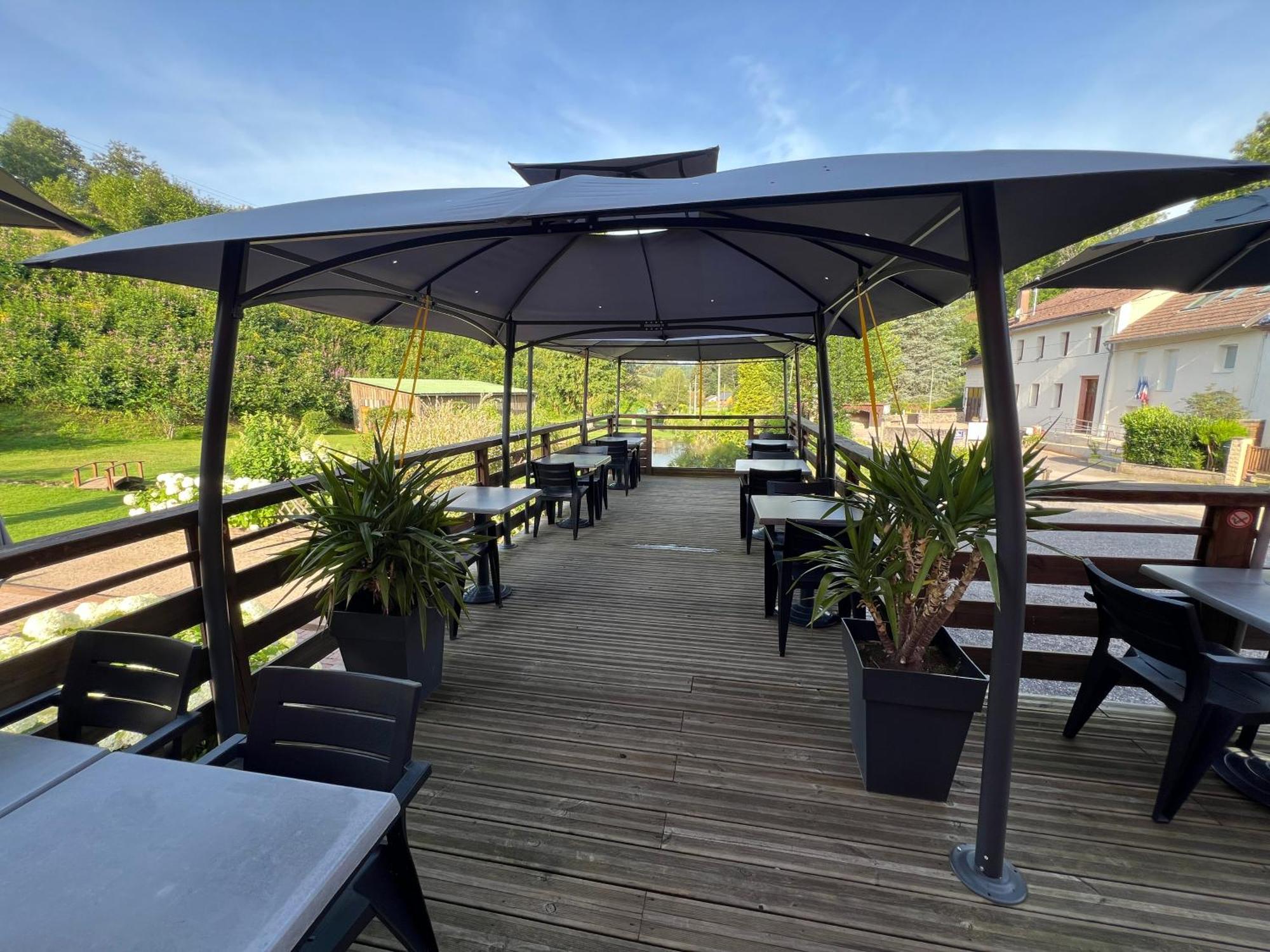 Auberge Restaurant La Roseraie Grandrupt Eksteriør billede