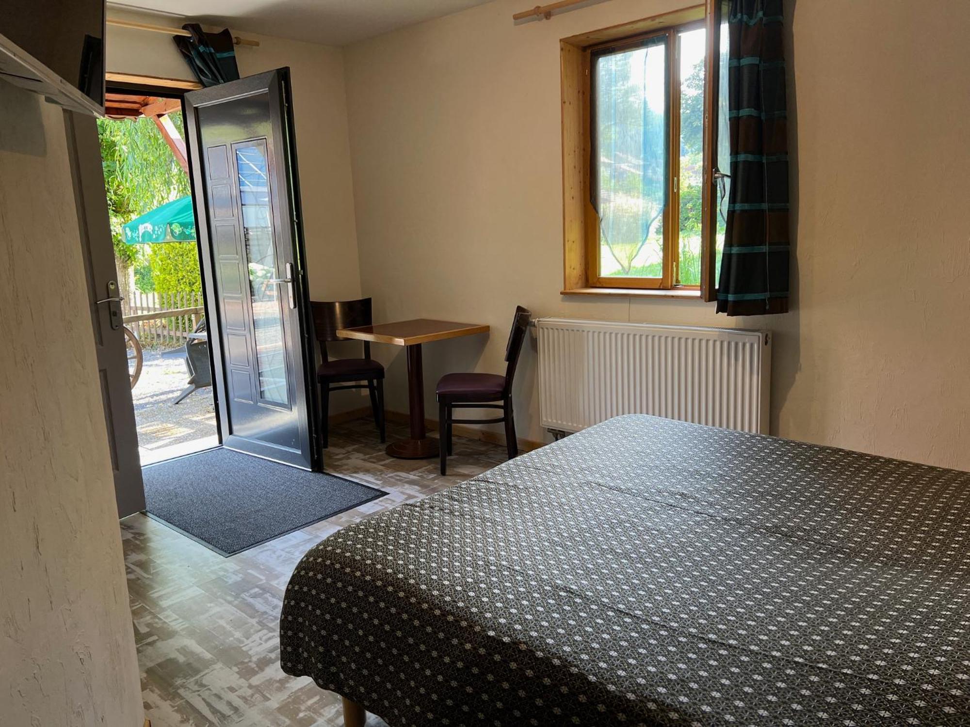 Auberge Restaurant La Roseraie Grandrupt Eksteriør billede
